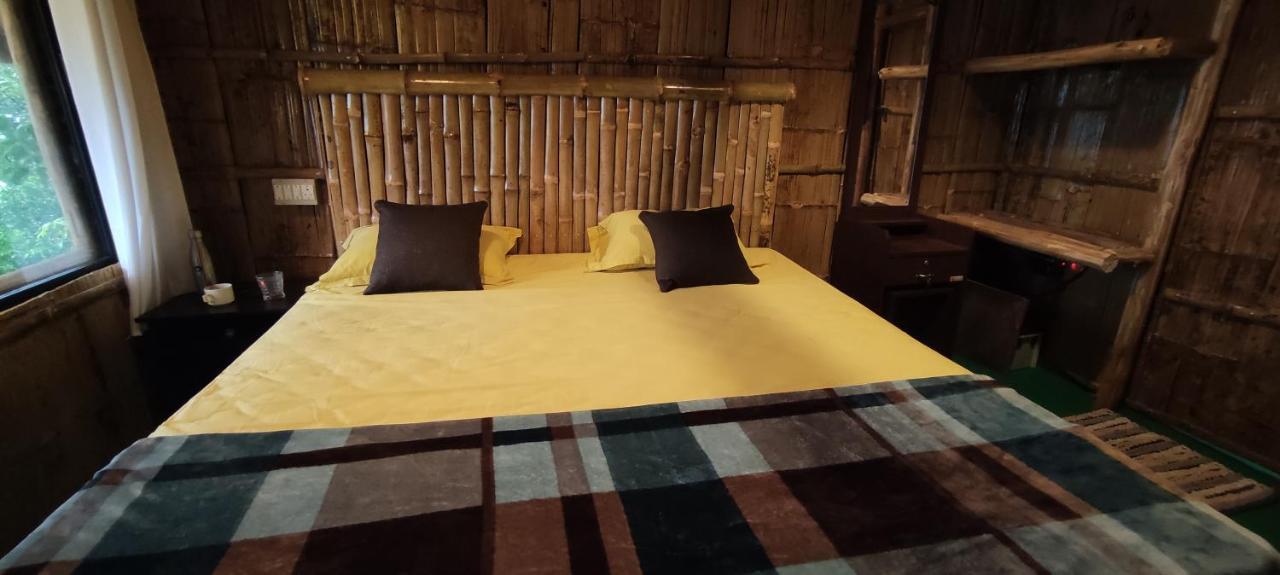 Fab - Bamboo Hut With Open Shower Munnar Ngoại thất bức ảnh