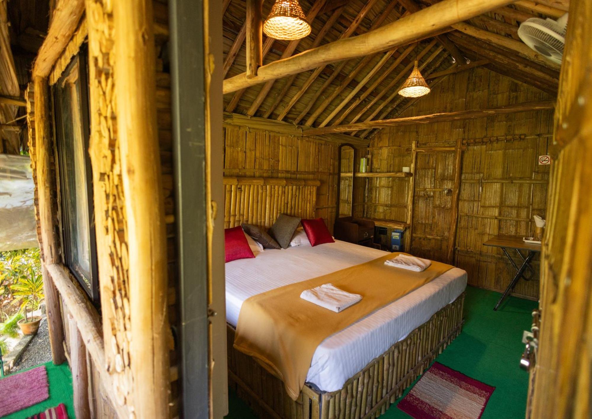 Fab - Bamboo Hut With Open Shower Munnar Ngoại thất bức ảnh